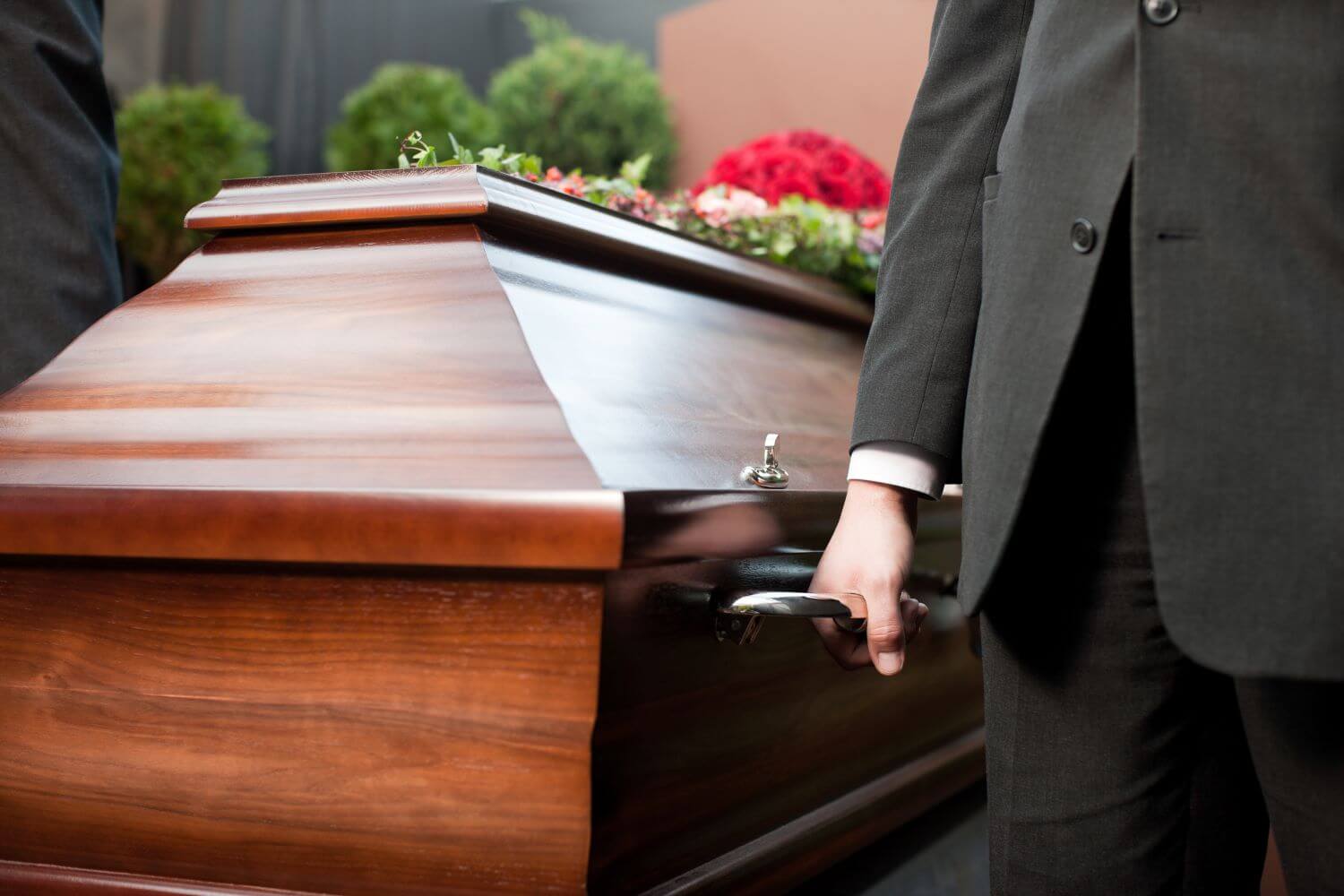 Como ter um funeral gratuito usando o serviço público?